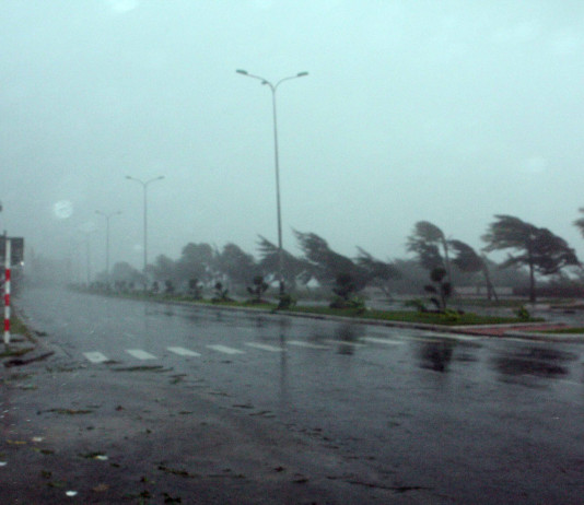 4 Điều cần làm khi gặp bão