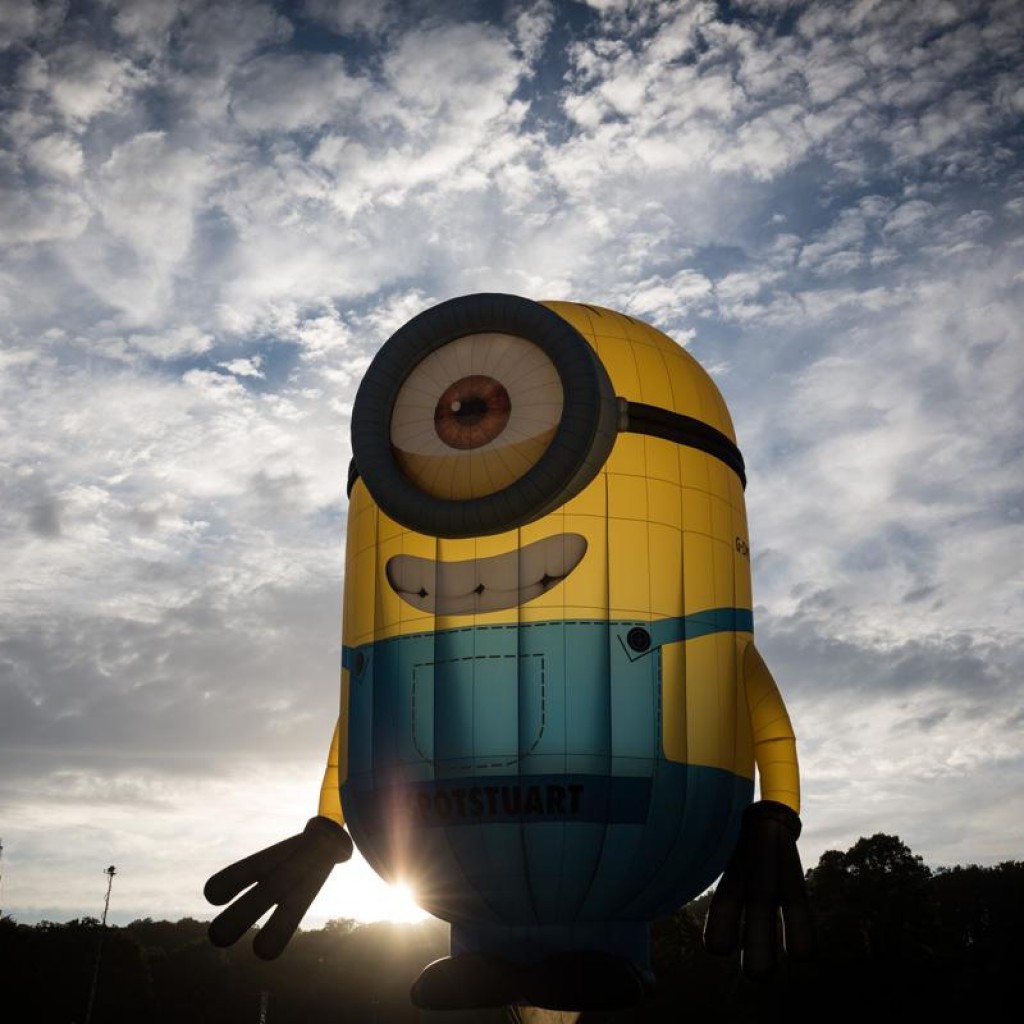 Khinh khí cầu hình Minion chuẩn bị bay tại lễ hội Bristol, Anh, 06/08/2015.