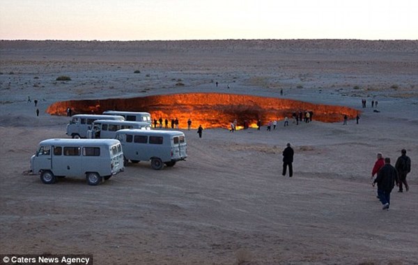 Nơi đây trở thành một địa điểm du lịch nổi tiếng tại Turkmenistan