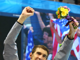 Michael Phelps – Huyền thoại đường đua xanh trở lại 18 huy chương vàng Olympic của Michael Phelps là động lực truyền cảm hứng cho nhiều vận động viên trẻ