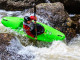 Chinh phục thiên nhiên cùng môn Kayak vượt thác