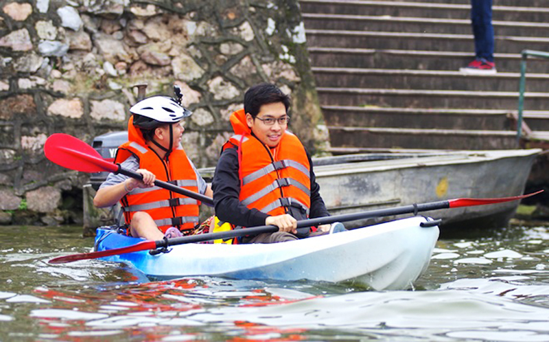 Chèo Kayak trên Hồ Tây, Hà Nội