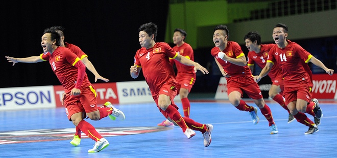 Đội tuyển Futsal Việt Nam vỡ òa trong chiến thắng – Ảnh: Internet