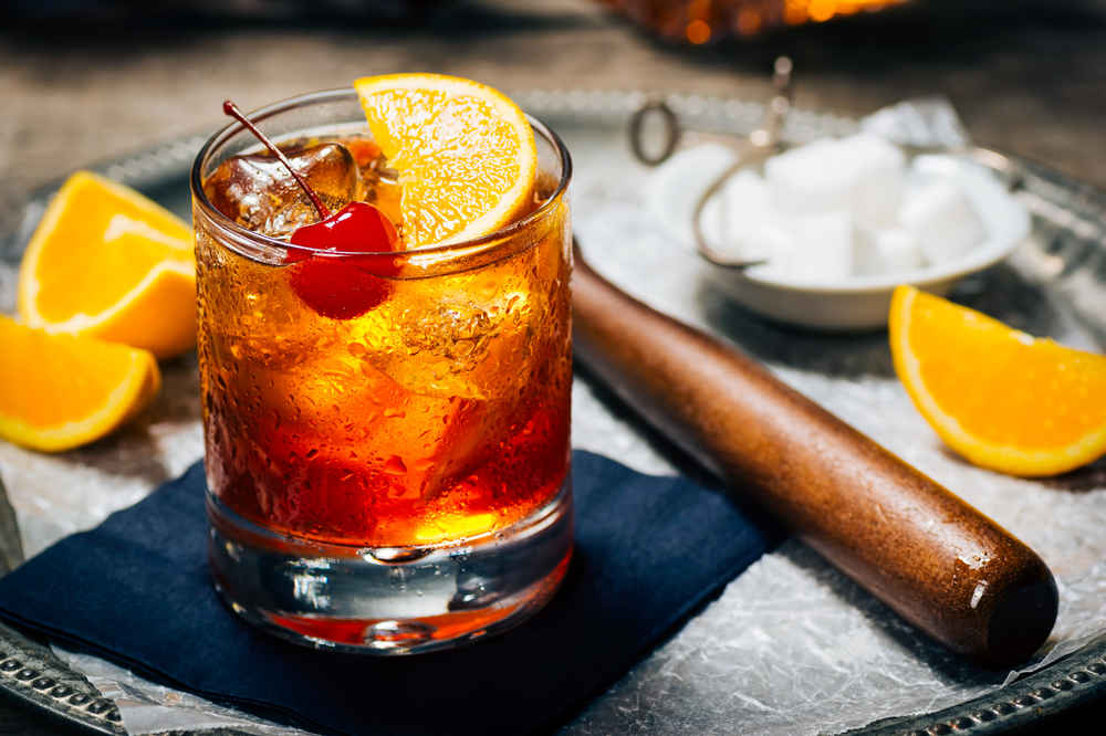 Cocktail Old Fashioned - Các loại Cocktail phổ biến trong Bar